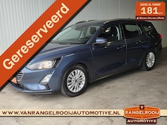 Ford Focus Wagon - 1.0 Titanium Business Automaat, ACC, stoel- / stuur- / voorruitverw