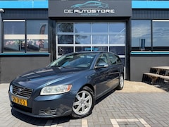 Volvo V50 - 1.8 Kinetic Navi Cruise Airco Trekhaak Half Leder
