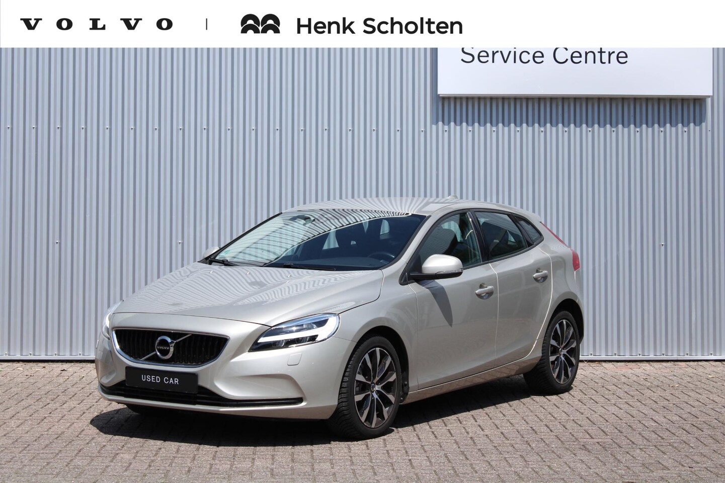 Volvo V40 - T2 Automaat Nordic+ | Full LED koplampen | Bluetooth telefoonvoorbereiding | Standkachel | - AutoWereld.nl