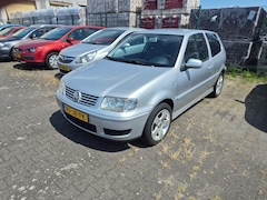 Volkswagen Polo - Polo 1.4-16V Trendline