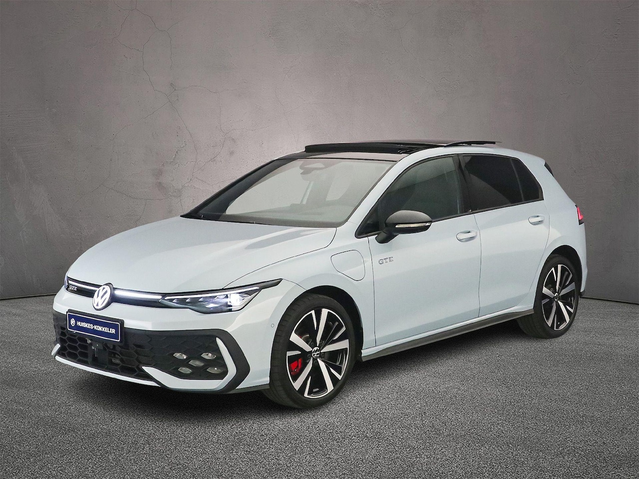 Volkswagen Golf - GTE 1.5 TSI eHybrid 272pk DSG Automaat Trekhaak, Black Style, Panoramadak, LED matrix kopl - AutoWereld.nl