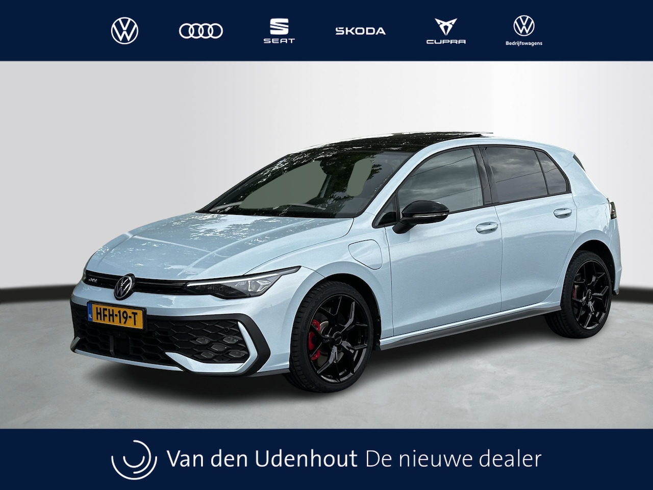 Volkswagen Golf - GTE 1.5 TSI eHybrid 272pk DSG | Panoramadak | / Demonstratieauto - AutoWereld.nl