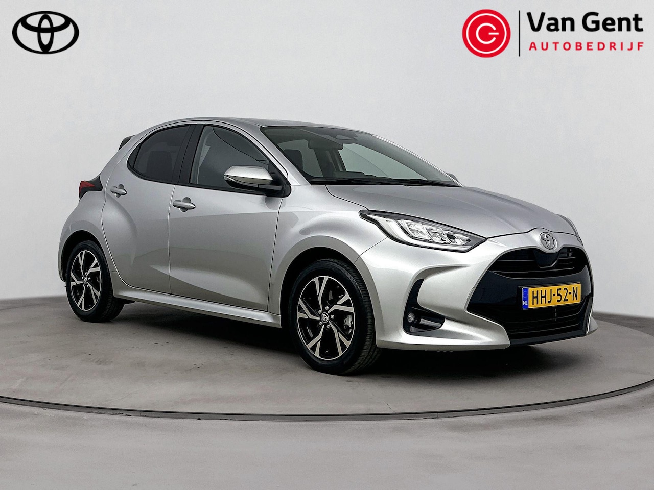 Toyota Yaris - 1.5 Hybrid 115 Dynamic | Apple Carplay / Android Auto | Keyless | Adaptive Cruise | Clima - AutoWereld.nl
