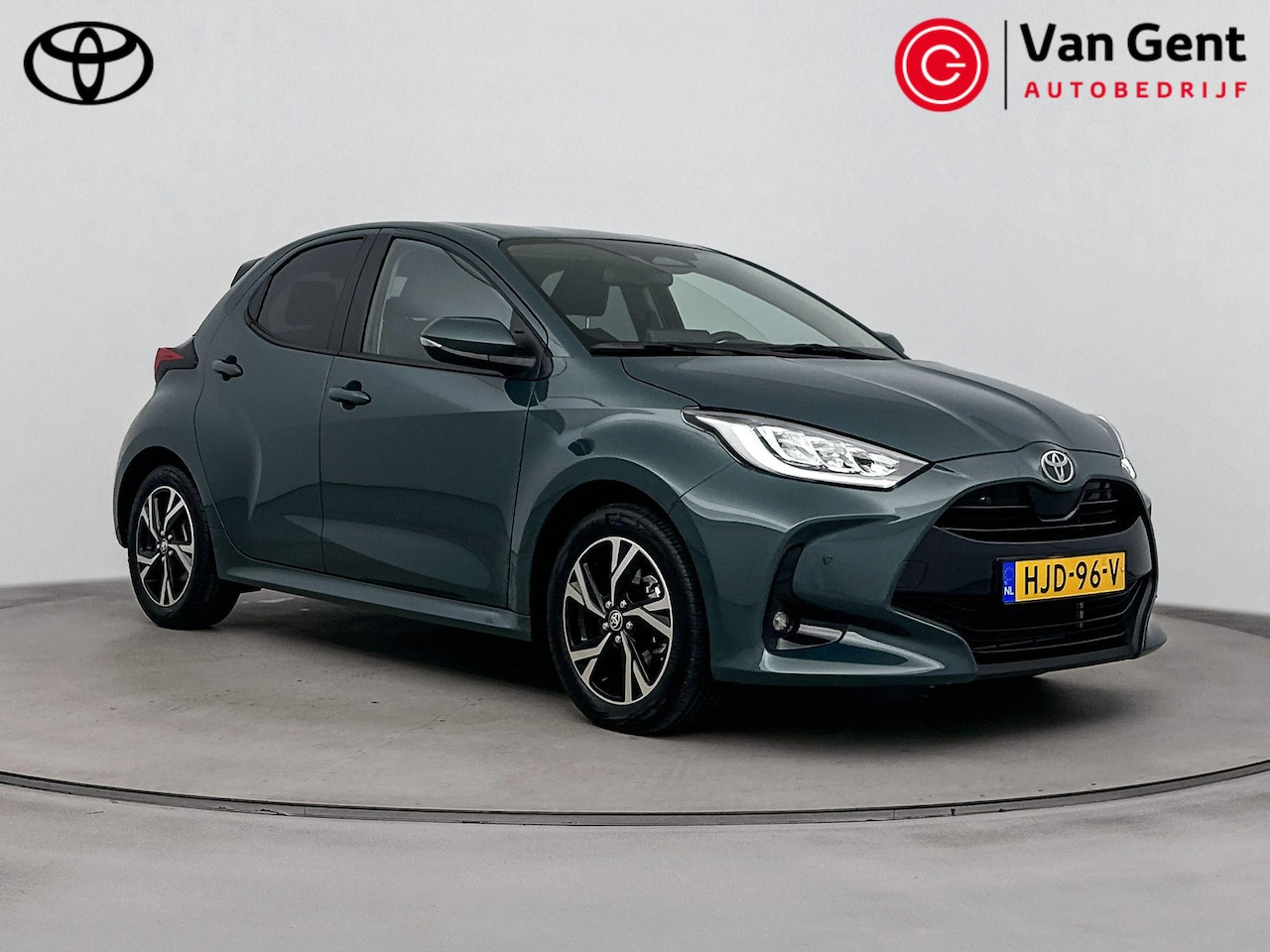 Toyota Yaris - 1.5 Hybrid 115 Dynamic | Dodehoek detectie | Parkeersensoren voor/achter | Stoel-/stuurver - AutoWereld.nl