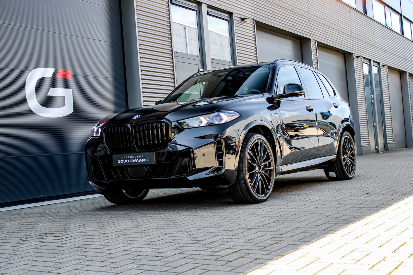 BMW X5 - XDrive50e M-Sport | Softclose | 4-wiel best. | Harman Kardon | Stoelventilatie | Trekhaak - AutoWereld.nl