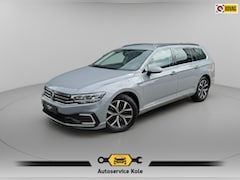Volkswagen Passat Variant - 1.4 TSI PHEV GTE * Trekhaak * Camera * Elek. Klep * Travel Assist