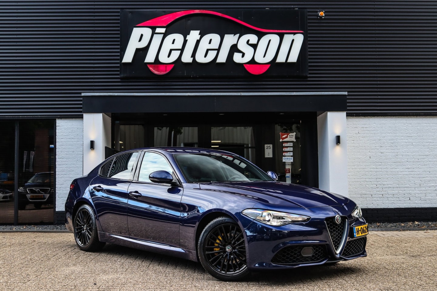 Alfa Romeo Giulia - 2.0T Super VELOCE NAP BTW MEMORY TREKHAAK - AutoWereld.nl