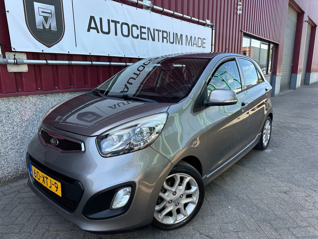 Kia Picanto - 1.0 CVVT Comfort Pack // Airco // LM Velgen // Cruise C. // PDC - AutoWereld.nl
