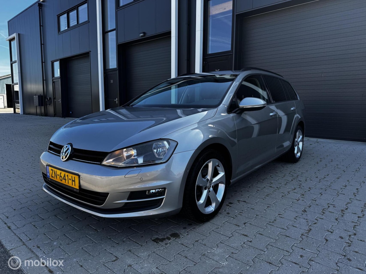 Volkswagen Golf Variant - 1.6 TDI Highline 2014 - AutoWereld.nl