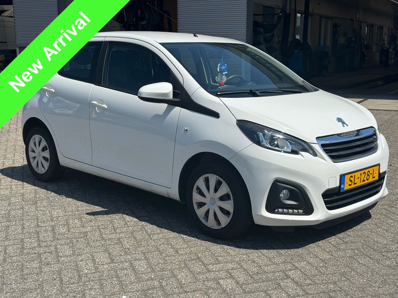 Peugeot 108 - E Active - AutoWereld.nl