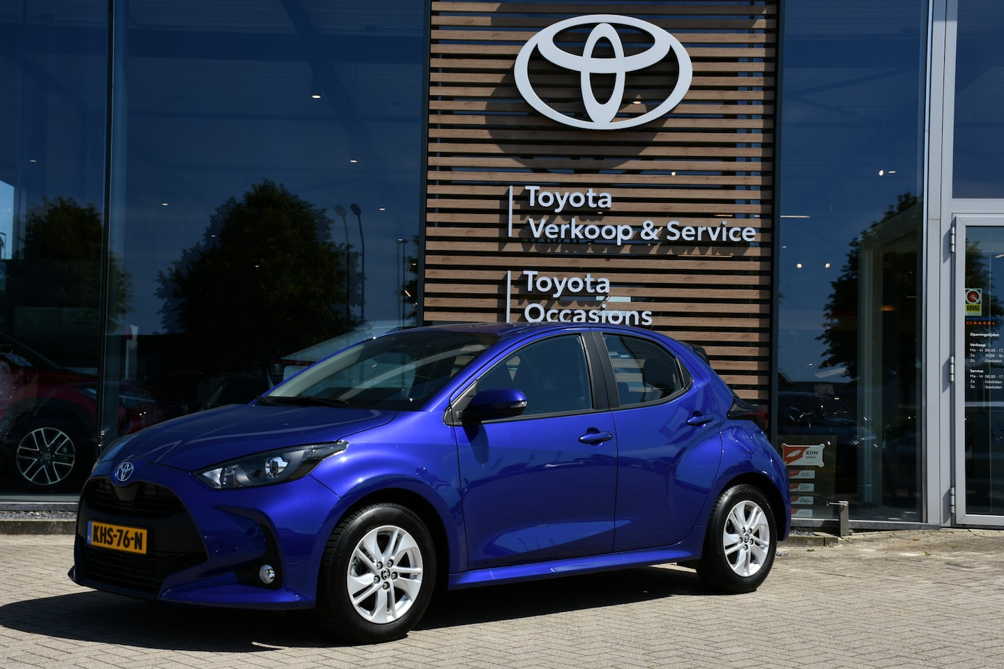 Toyota Yaris - 1.5 Hybrid 115 Active Limited Automaat 116pk | 16'' Lichtmetalen velgen | mistlampen | Hil - AutoWereld.nl