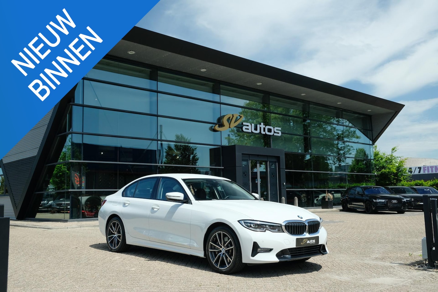 BMW 3-serie - 330e 292pk eDrive Sport Line Sportstoelen Leder Digital cockpit Stoelverwarming LED NLauto - AutoWereld.nl