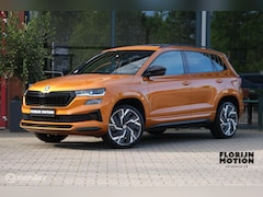 Skoda Karoq - 1.5 TSI ACT Sportline Business | Pano | Virtual dash | Trekhaak | Stoel en stuurwielverw.
