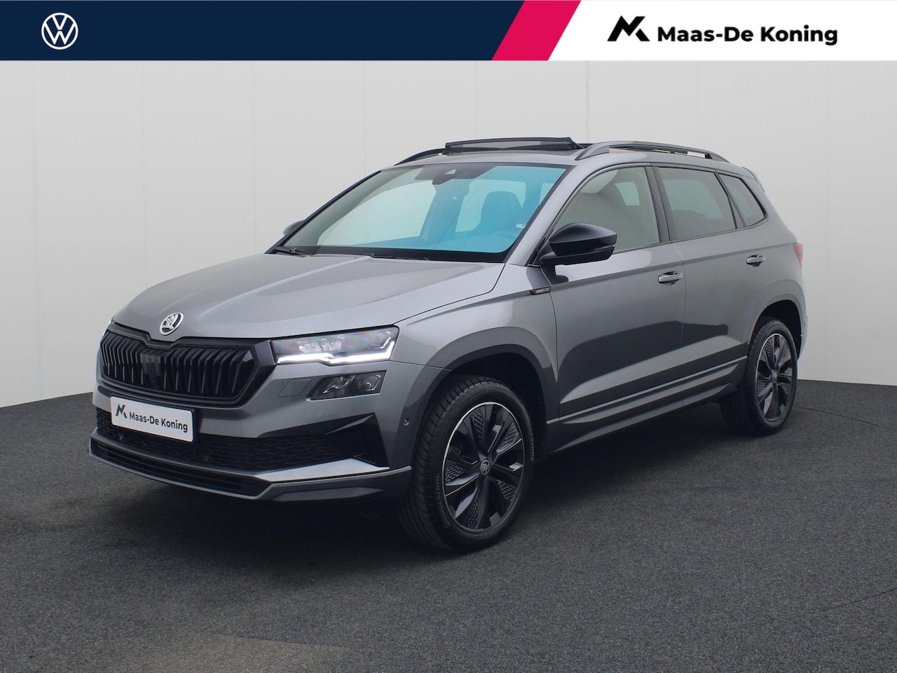 Skoda Karoq - 1.5 TSI 150PK ACT Sportline DSG · Panoramadak · 360°Camera + Parkeersensoren · Navigatie · - AutoWereld.nl