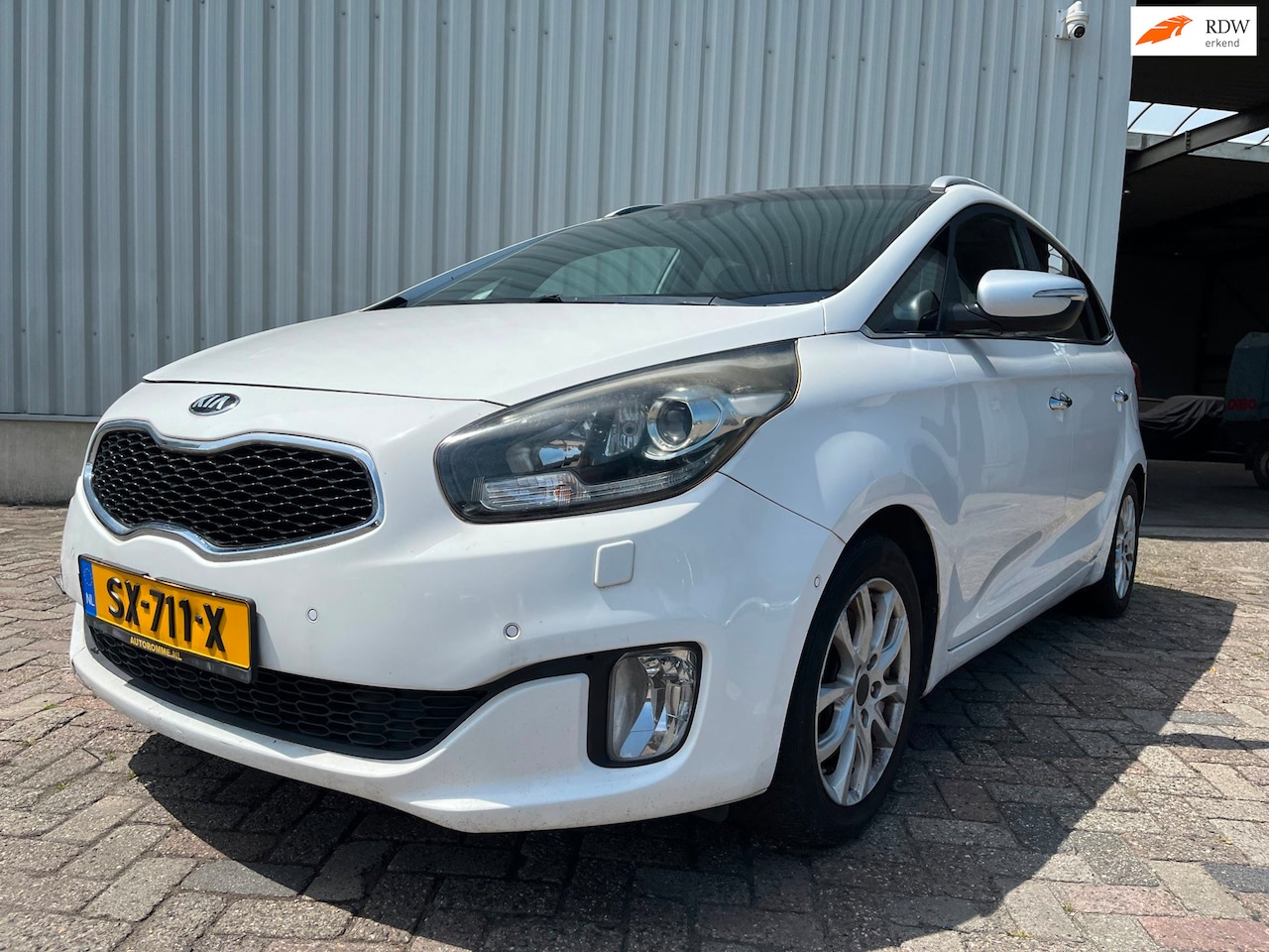Kia Carens - 1.7 CRDi Premium Pack - Schade - AutoWereld.nl