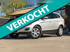 Volvo XC60 - 2.0 T5 Momentum I Nap I 17 inch I trekhaak I
