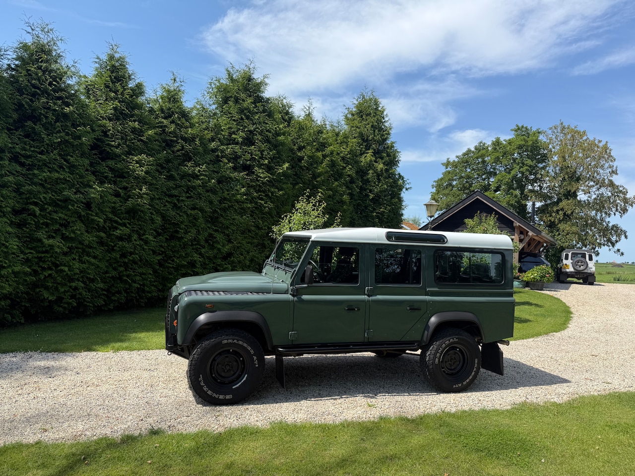 Land Rover Defender - 2.2 D SW 110" SE Tweede eigenaar