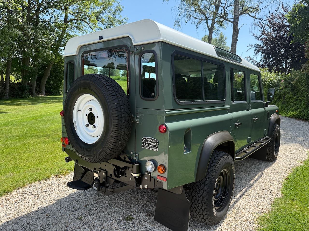Land Rover Defender - 2.2 D SW 110" SE Tweede eigenaar