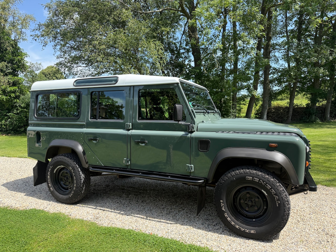 Land Rover Defender - 2.2 D SW 110" SE Tweede eigenaar