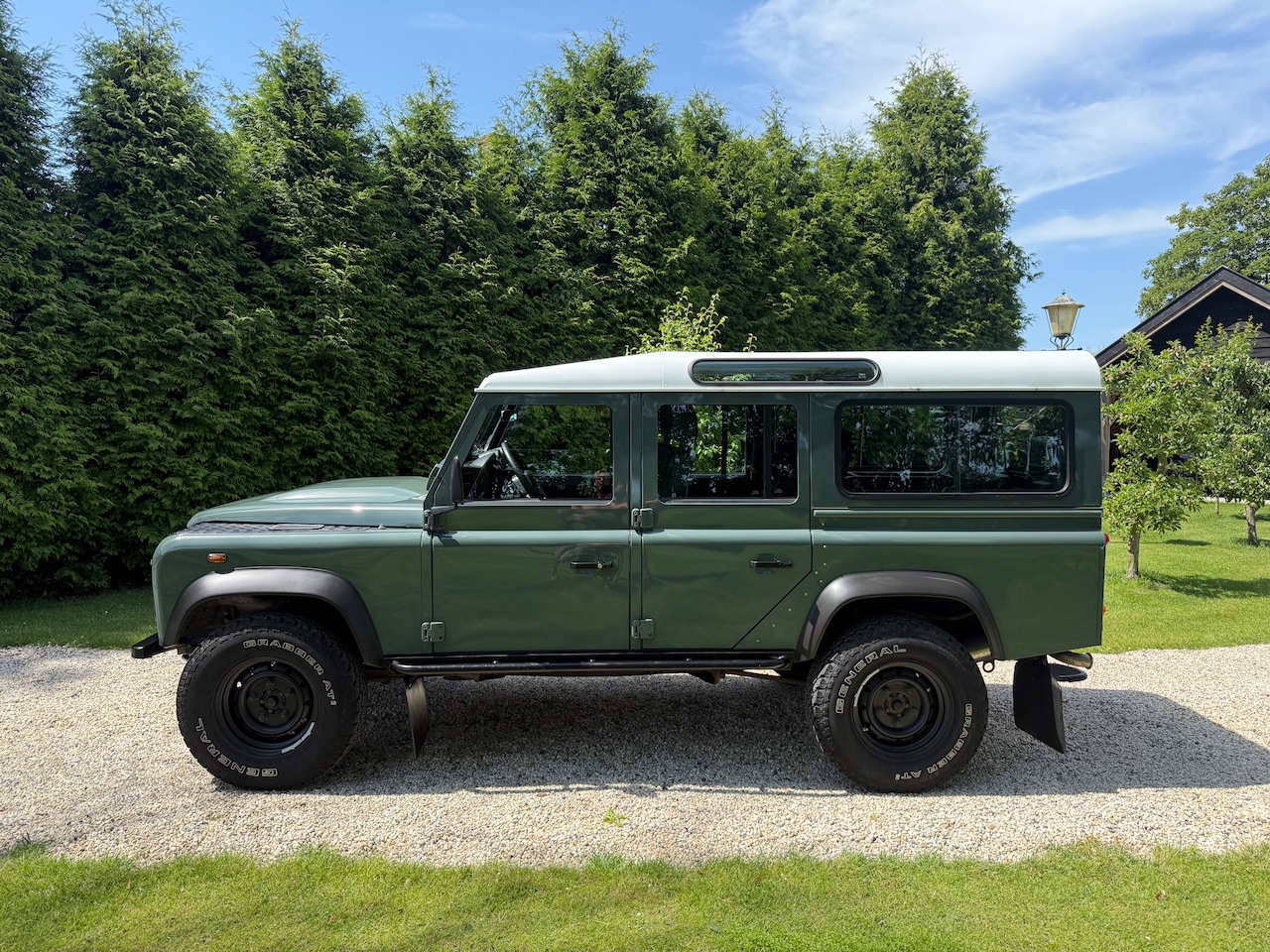 Land Rover Defender - 2.2 D SW 110" SE Tweede eigenaar