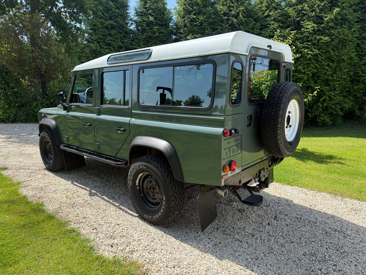 Land Rover Defender - 2.2 D SW 110" SE Tweede eigenaar