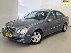 Mercedes-Benz E-klasse - 240 V6 Avantgarde / Schuifdak / Trekhaak / NL-auto