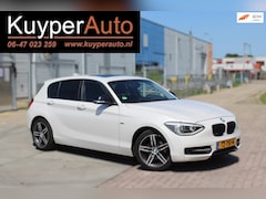 BMW 1-serie - 116i Business Sport AUTOMAAT ELEKTR DAK SENSOREN CLIMA multi media