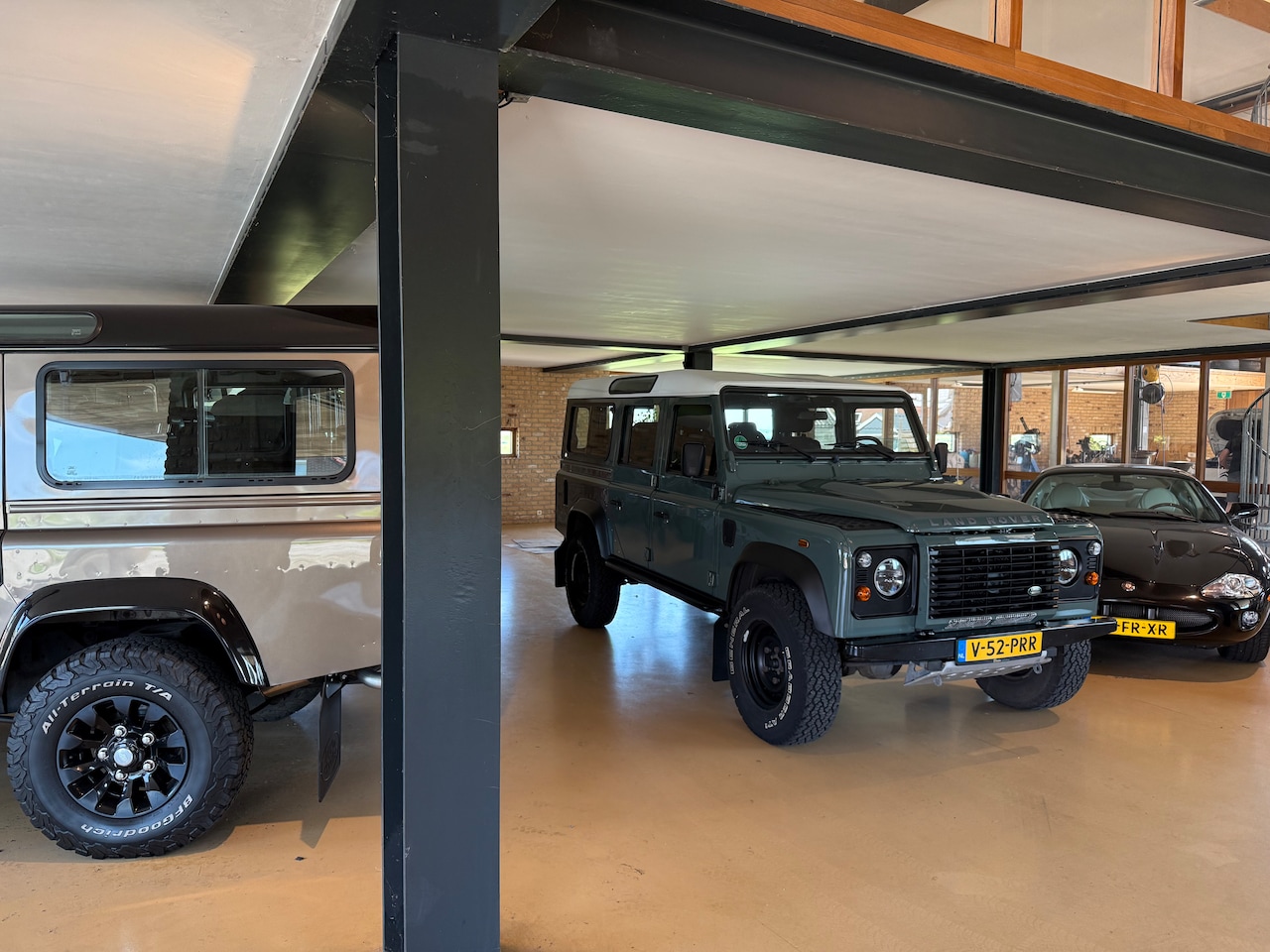 Land Rover Defender - 2.2 D SW 110" SE Tweede eigenaar