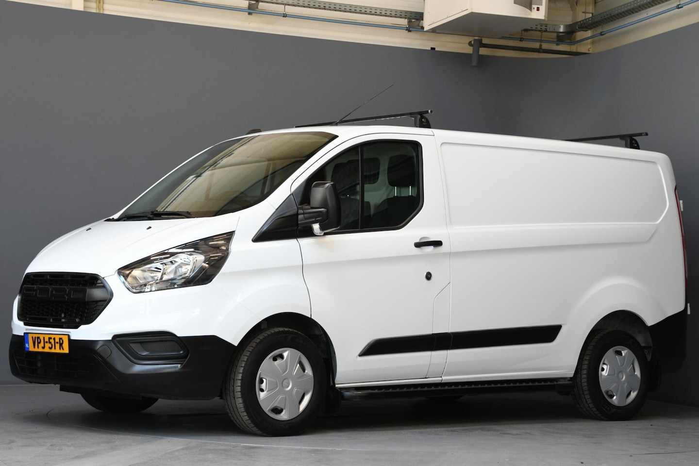 Ford Transit Custom - 280 2.0 TDCI L1H1 Trend AIRCO | ELEKT RAMEN | BTW - AutoWereld.nl
