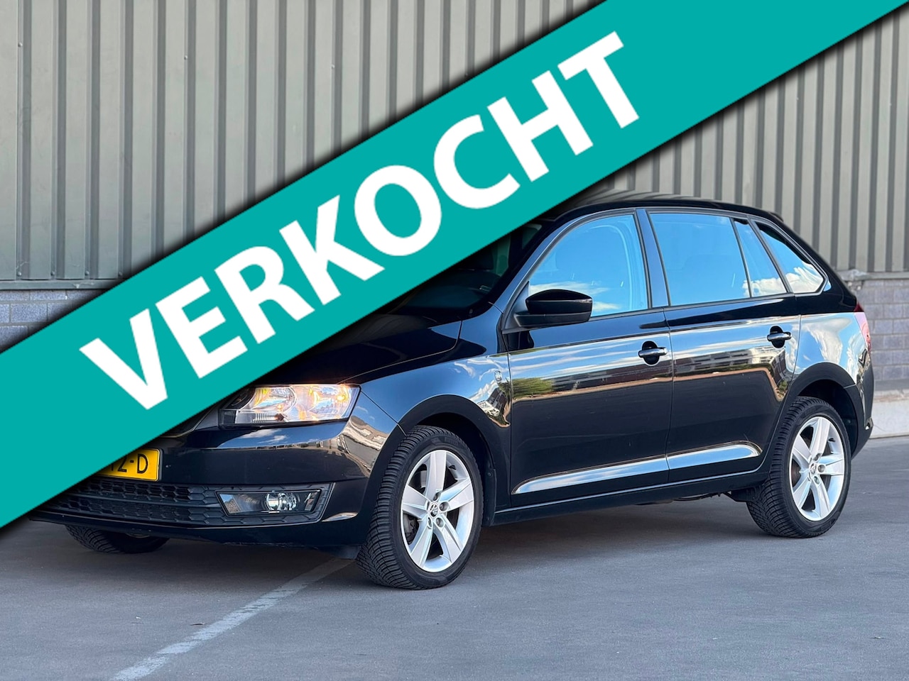Skoda Rapid Spaceback - 1.2 TSI Greentech Style Edition Pano / N APK - AutoWereld.nl