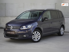 Volkswagen Touran - 1.2 TSI Style 7p. Airco, Cruise, Stoelverwarming