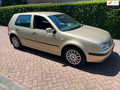 Volkswagen Golf - 2.0 Sportline |AIRCO|CRUISECONTROLE| LICHTMETALEN VELGEN|