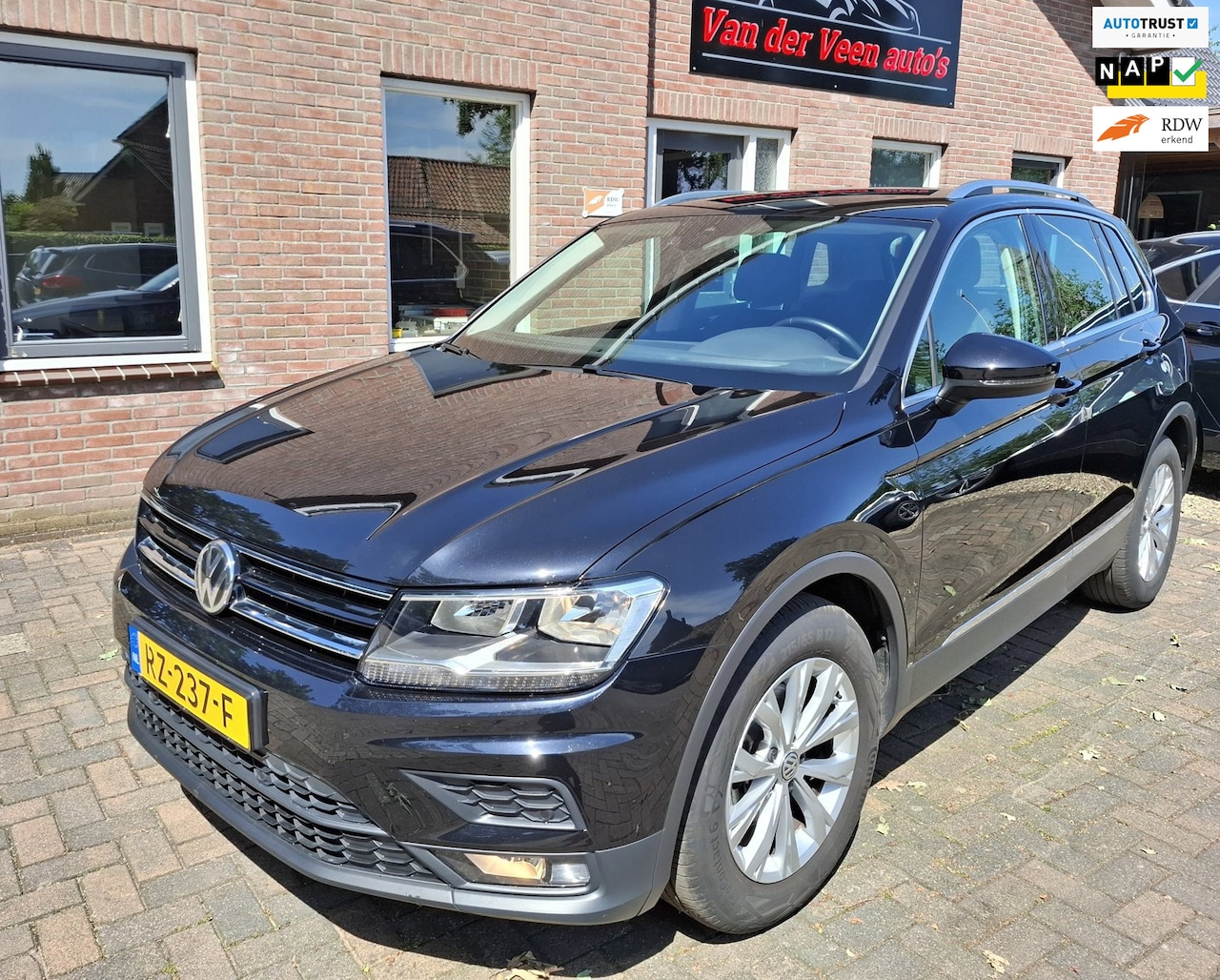 Volkswagen Tiguan - 1.4 TSI Comfortline Business. 1ste eigenaar, 100% dealer onderhouden. O.a. navi, carplay, - AutoWereld.nl