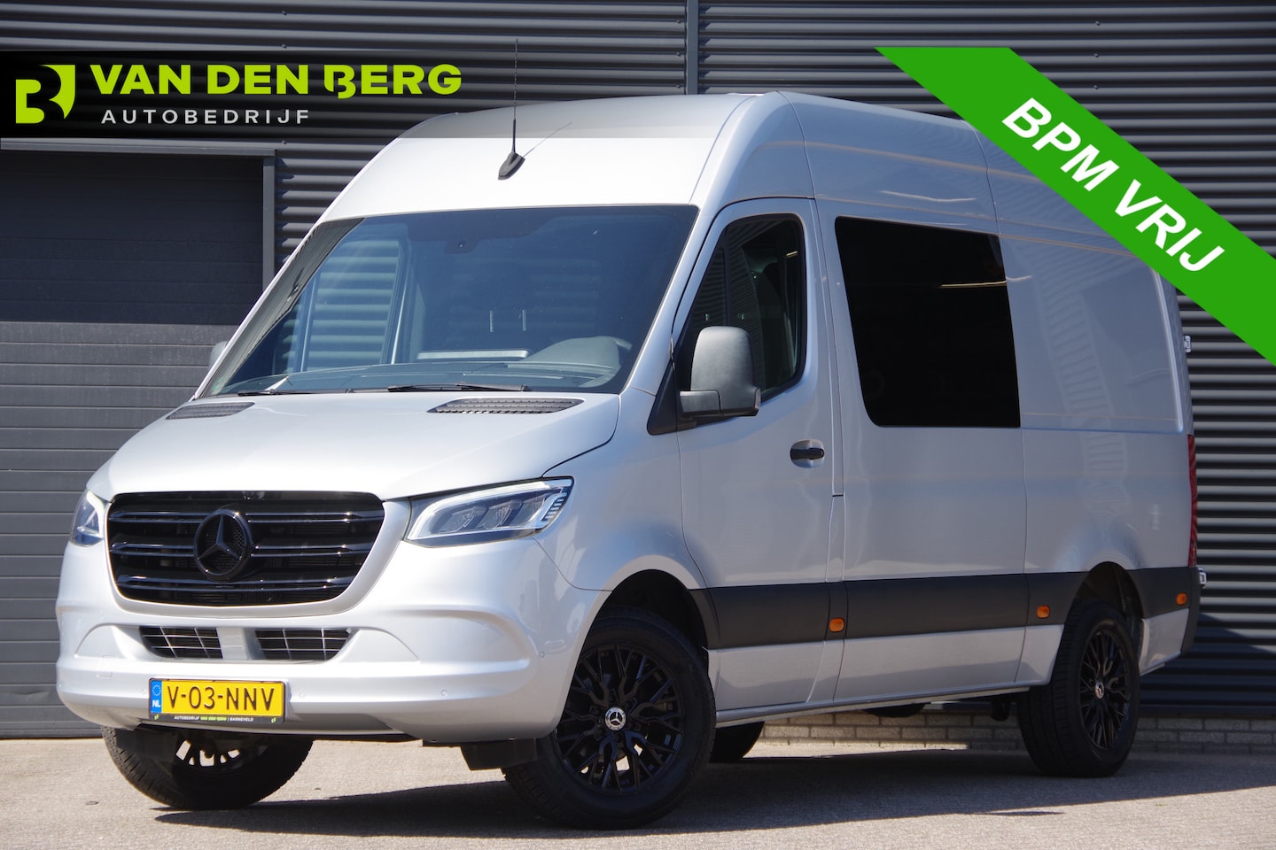 Mercedes-Benz Sprinter - 319 3.0 CDI V6 L2H2 AUT. DC-5P, LED, STANDKACHEL, MBUX, CAMERA, NAVI, CRUISE, CLIMA, DUBBE - AutoWereld.nl