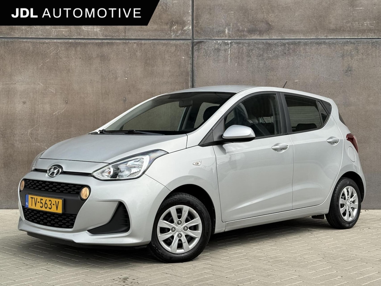 Hyundai i10 - 1.0i Comfort | Airco | Cruise control | 1ste eigenaar | Dealer onderhouden | 5 Deurs | - AutoWereld.nl