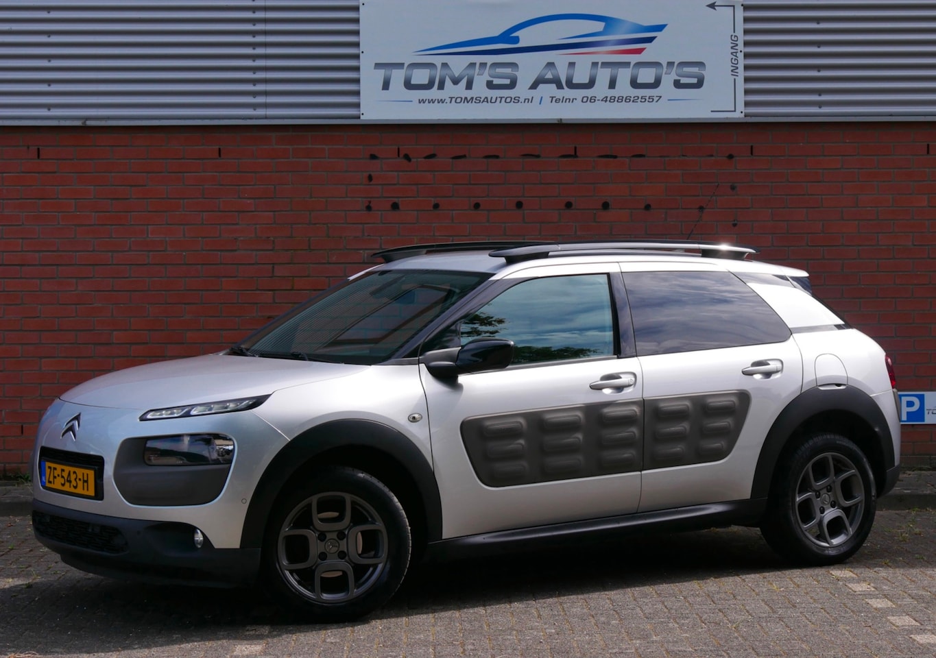 Citroën C4 Cactus - 1.2 PureTech Shine. automaat. camera. navi. - AutoWereld.nl