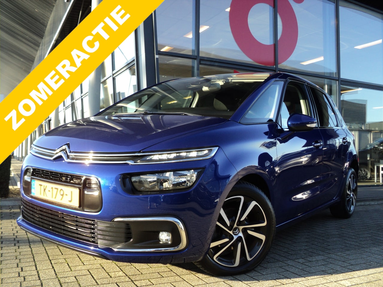 Citroën C4 Picasso - 1.2 PureTech Shine 131 PK | AUTOMAAT | 1E EIGENAAR | DEALER ONDERHOUDEN | TREKHAAK | 1.470 - AutoWereld.nl
