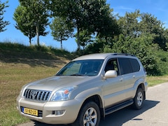 Toyota Land Cruiser - 3.0 D-4D SX HR Window Van
