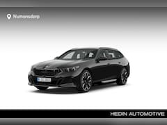 BMW i5 Touring - eDrive40 | M-Sport Pro | 21'' | Panorama. | Trekhaak | Head-Up | Driv. Plus + Park. Plus |