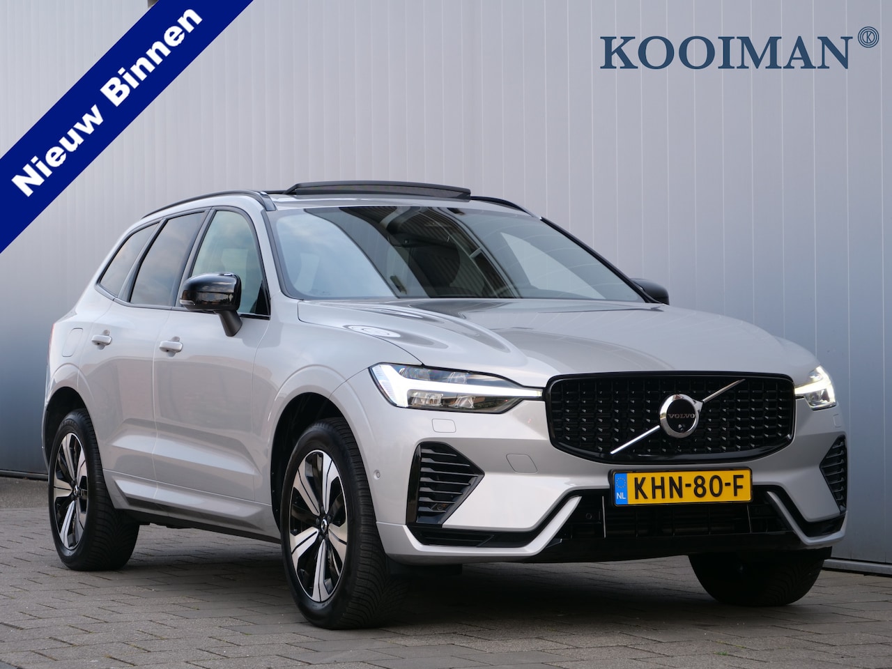 Volvo XC60 - 2.0 T6 350 Pk Plug-in hybrid AWD Plus Dark Pano-dak / Adaptive Cruise / 360 Camera / Winte - AutoWereld.nl