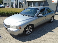 Volvo S60 - 2.4 D5 Momentum Nieuwe Apk