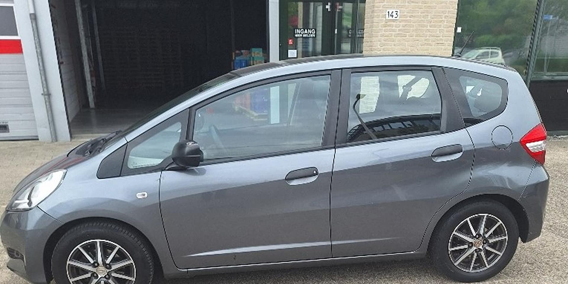 Honda Jazz - 1.2 Cool Plus Wegens emigratie - AutoWereld.nl