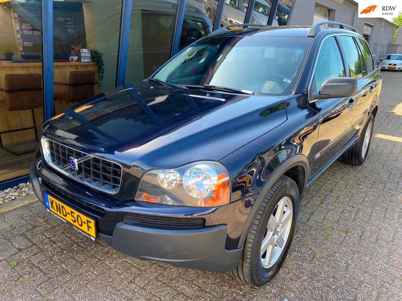 Volvo XC90 - 2.5 T Momentum Automaat - AutoWereld.nl