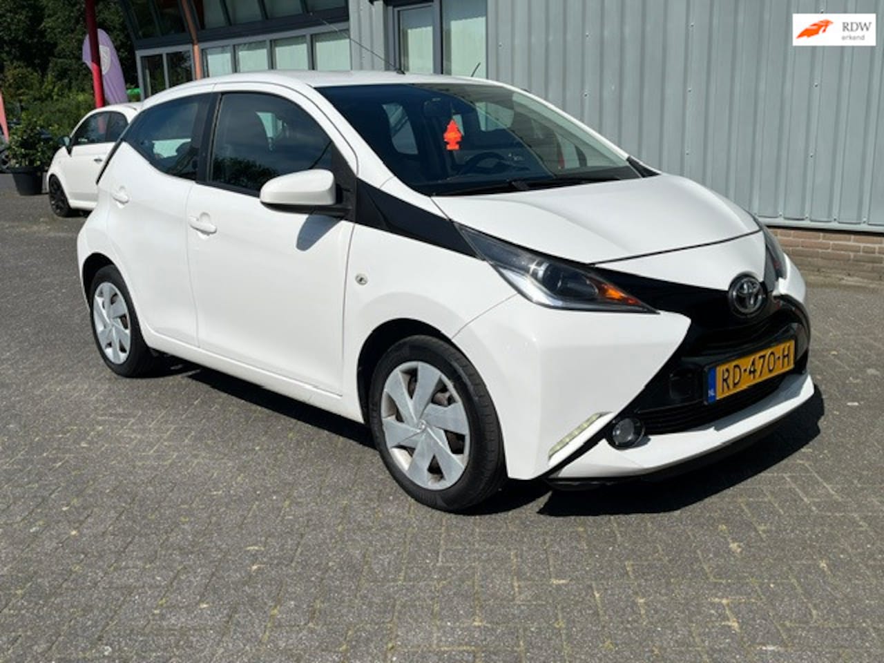 Toyota Aygo - 1.0 VVT-i x-play 58000 kms - AutoWereld.nl