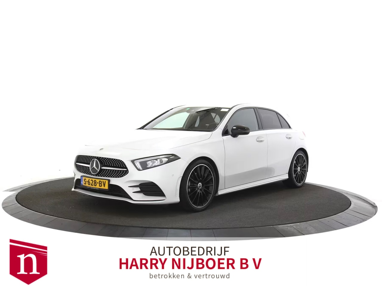 Mercedes-Benz A-klasse - 180 AMG Line Navigatie / Cruise - AutoWereld.nl