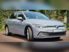 Volkswagen Golf - Golf eHybrid 204pk DSG | ACC | Camera | Stoelverw. | Massage | CarPlay