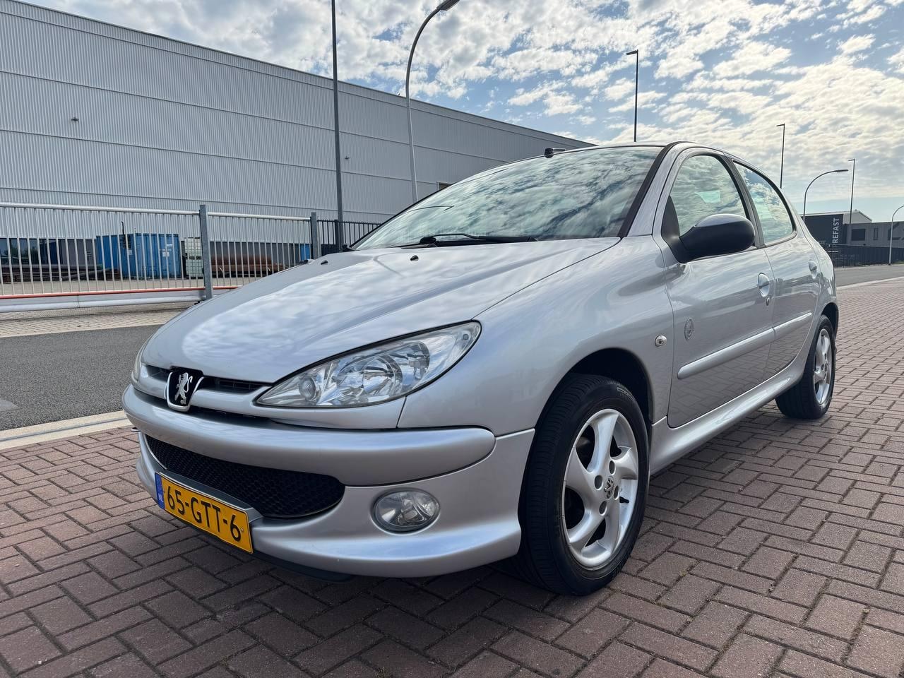 Peugeot 206 - 1.4 Génération /Airco/Cruise/Trekhaak/Nieuwe APK - AutoWereld.nl