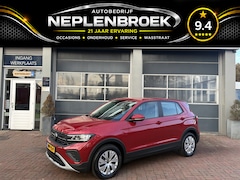 Volkswagen T-Cross - 1.0 TSI 95pk 2024 Rood 410 KM NIEUW
