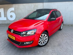 Volkswagen Polo - 1.2 TSI Highline ' RED EDITION' |NIEUW APK|PANO |LUX UITV|LM VELGEN|