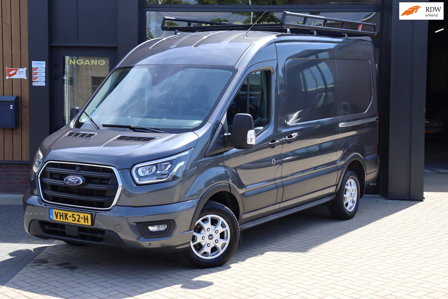 Ford Transit - 310 2.0 TDCI L2H3 Trend | Apple Carplay | Automaat | Bi-Xenon | Imperial | Airco | Navi - AutoWereld.nl